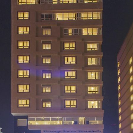 Vian Hotel Da Nang Exterior photo