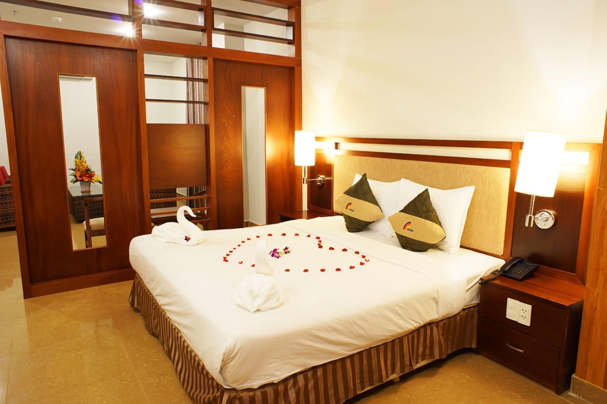 Vian Hotel Da Nang Exterior photo