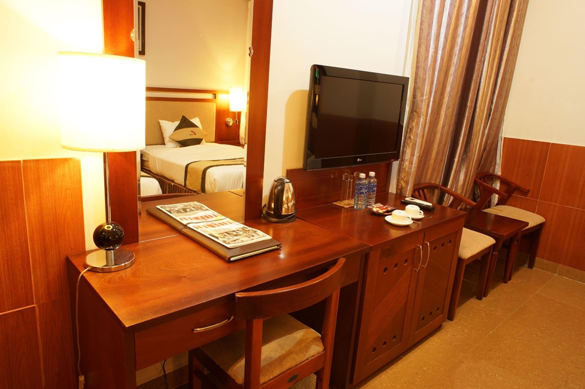 Vian Hotel Da Nang Exterior photo